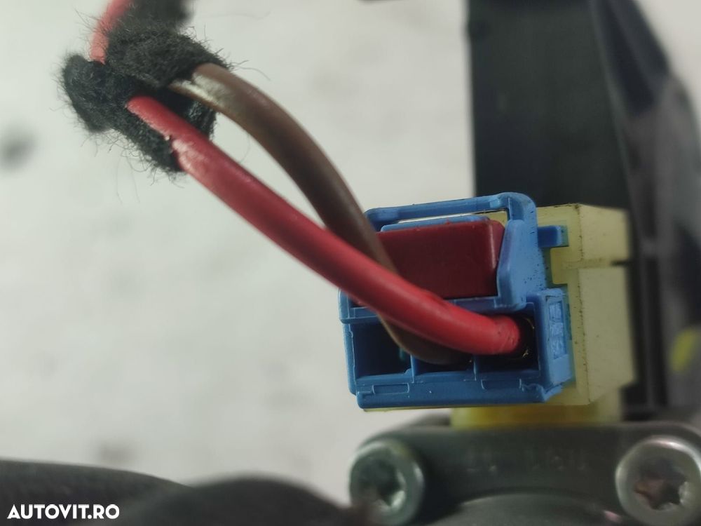 Motoras  geam dreapta fata 5q0959802b Skoda Superb 3 [2015 - 2020] - 3