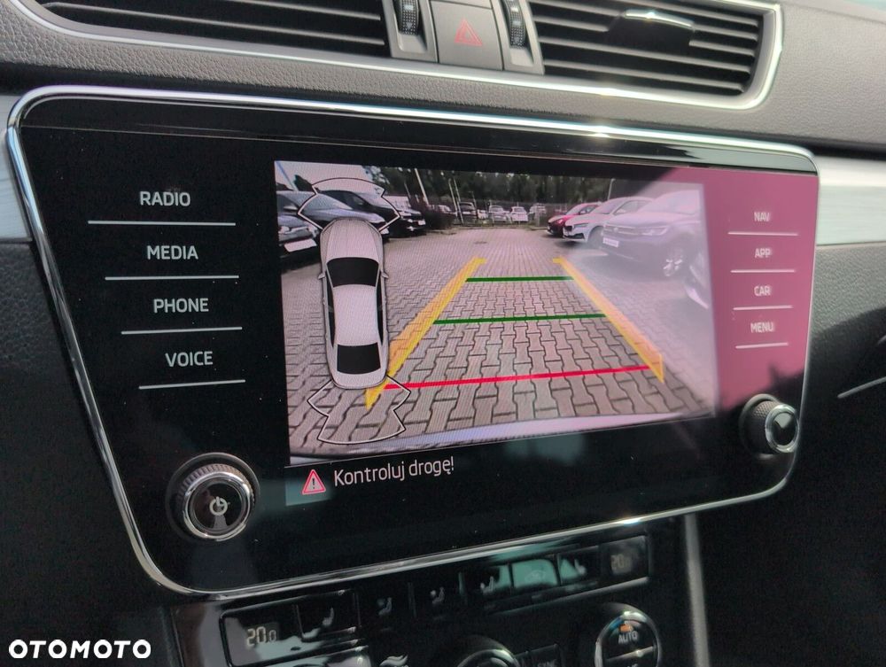 Skoda Superb 2.0 TSI Ambition DSG - 27