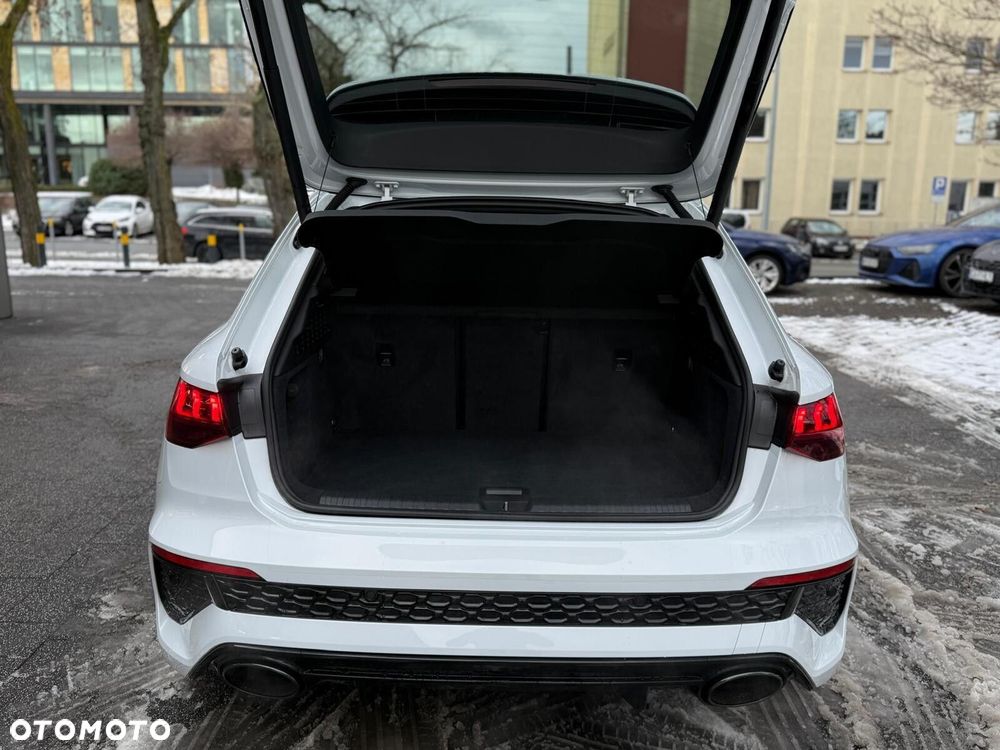 Audi RS3 Sportback - 22