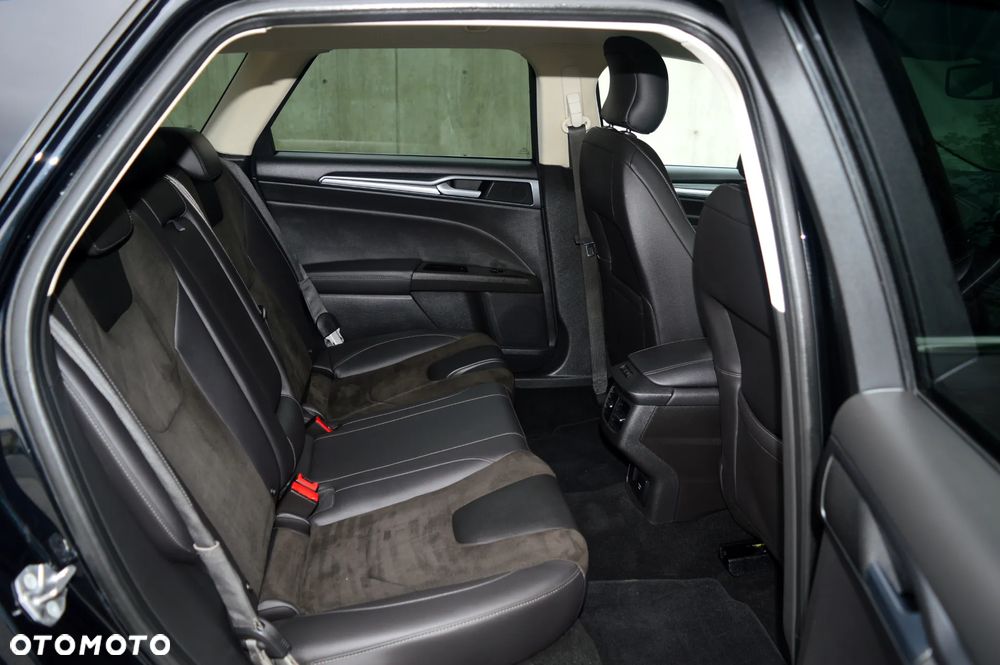 Ford Mondeo 2.0 TDCi Bi-Turbo PowerShift-Aut Titanium - 12