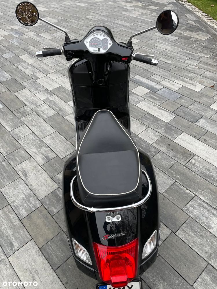Vespa GTS - 5