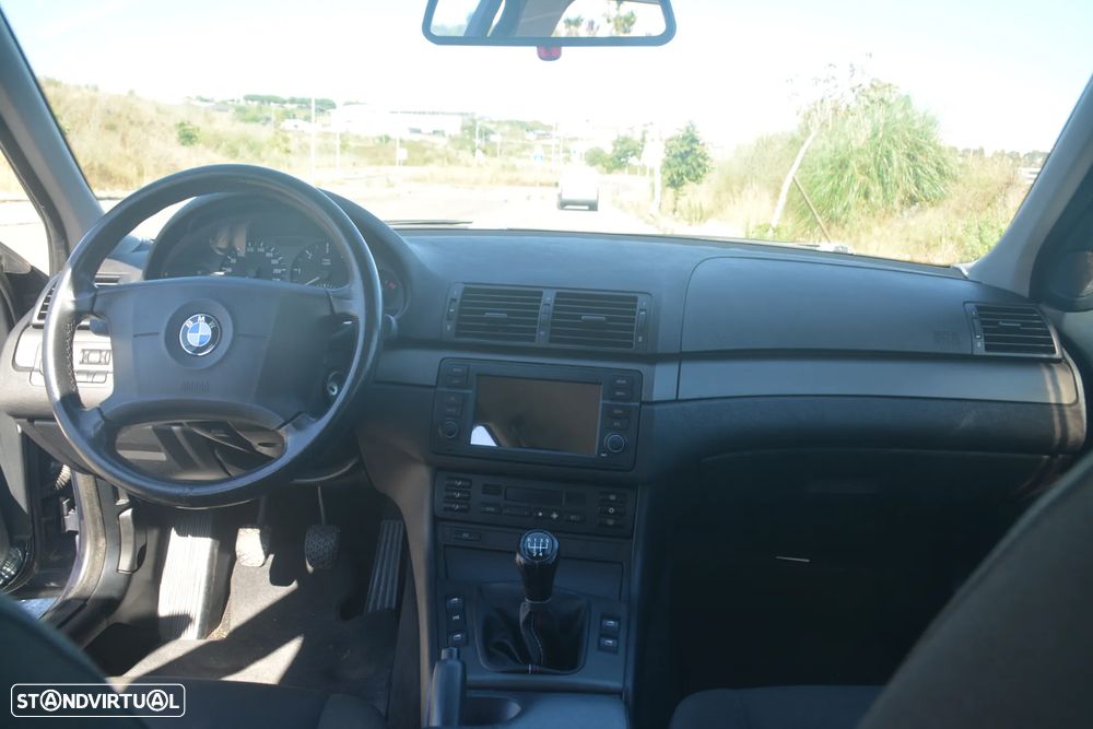 BMW 318 d Touring - 9