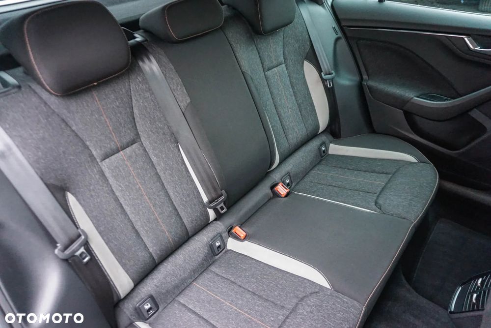 Skoda Kamiq 1.0 TSI Style - 37