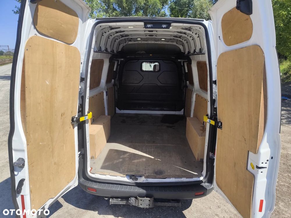 Ford Transit Custom - 13