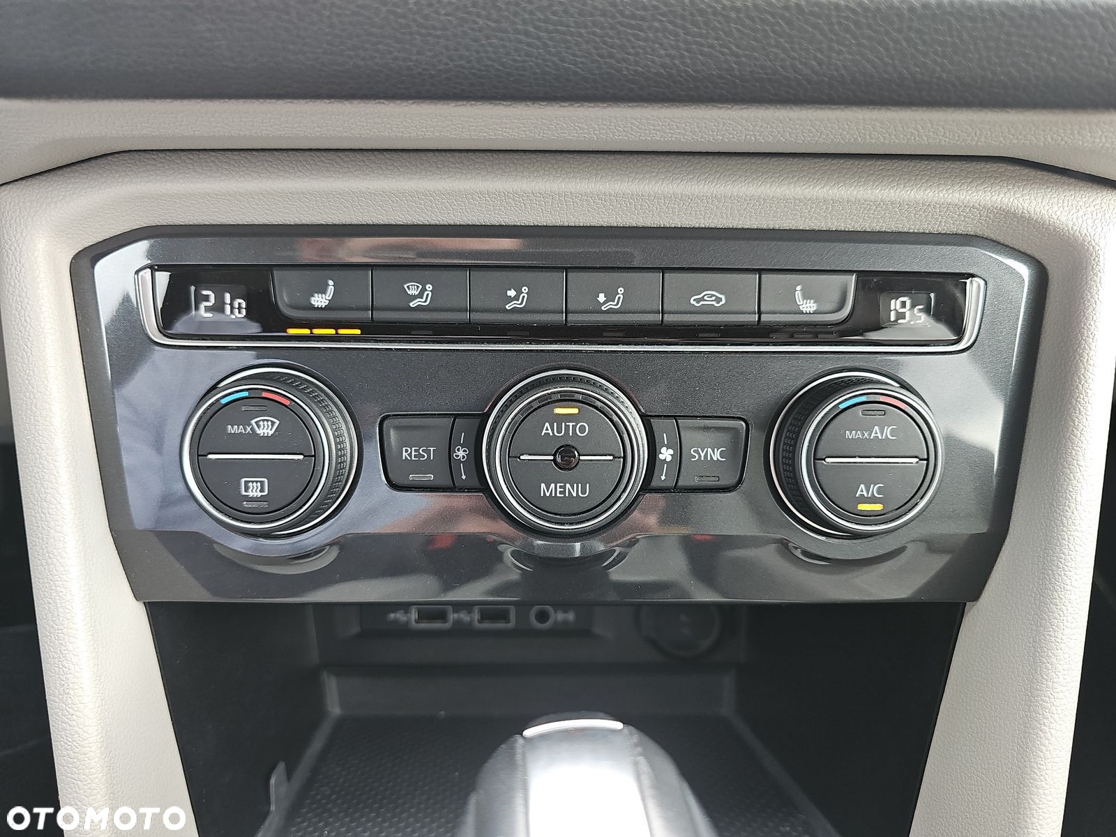 Volkswagen Tiguan Allspace 2.0 TDI SCR Comfortline - 25