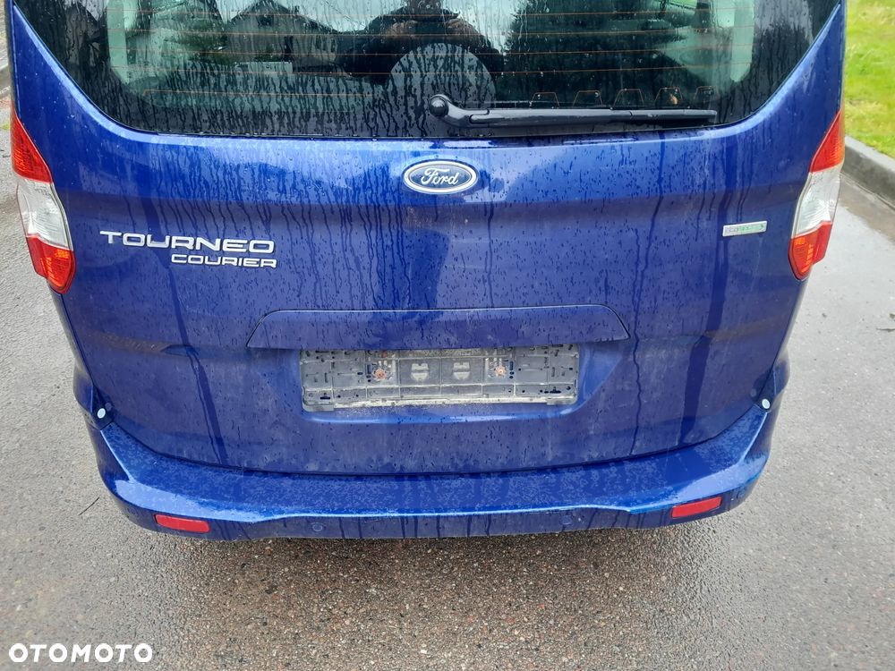 Ford Tourneo Courier 1.0 EcoBoost Ambiente - 17