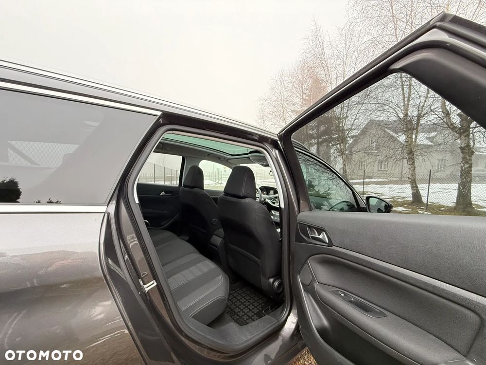 Peugeot 308 1.2 PureTech GPF Allure Pack S&S EAT8 - 31