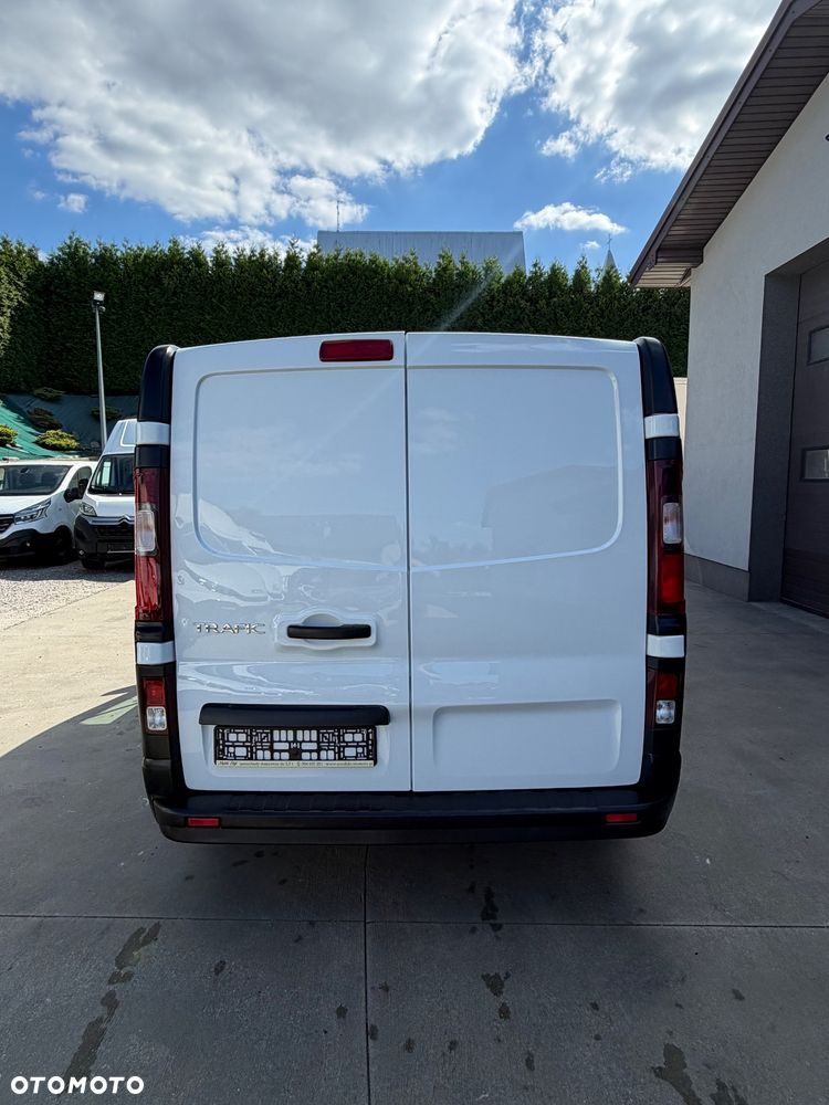 Renault Trafic Blaszak 2.0 - 5