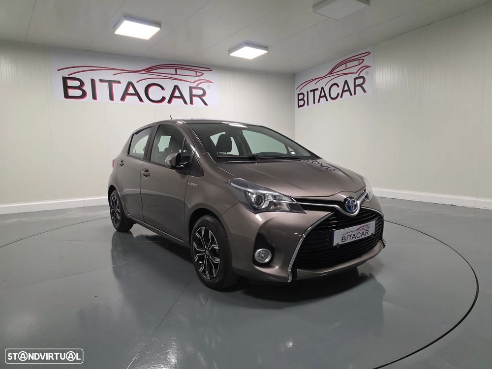 Toyota Yaris 1.5 HSD Comfort+P.Style - 2