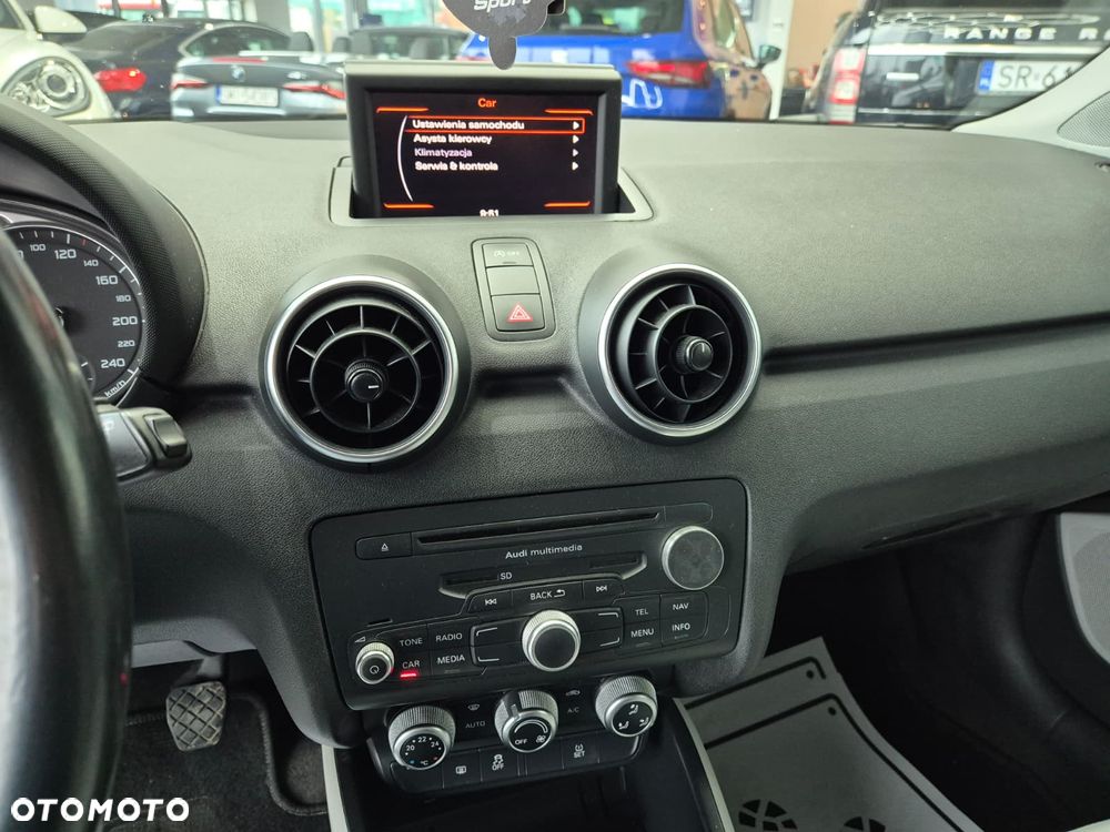 Audi A1 Sportback 1.6 TDI Attraction - 17