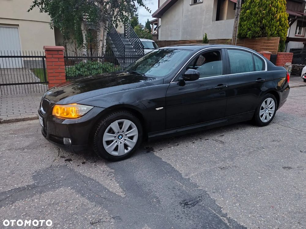 BMW Seria 3 318d - 2