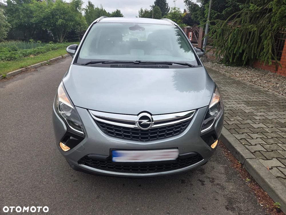 Opel Zafira Tourer 2.0 CDTI Sport - 2