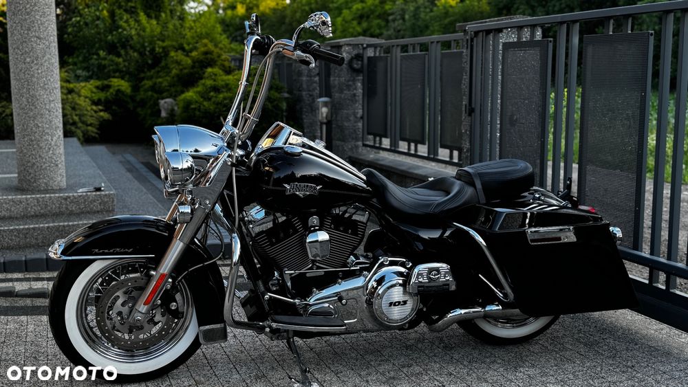Harley-Davidson Touring Road King - 23