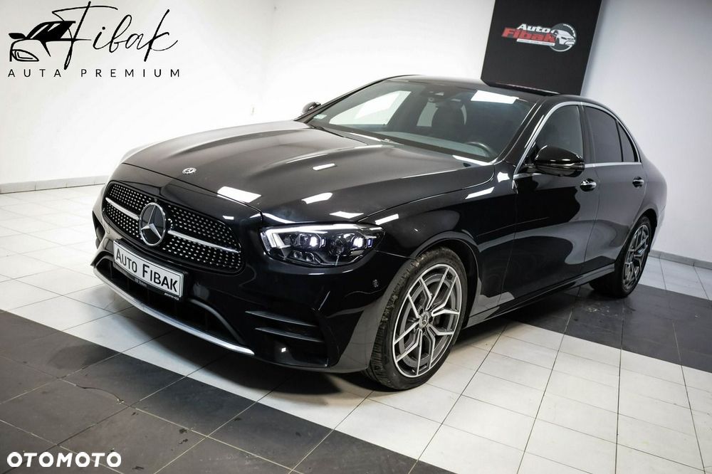 Mercedes-Benz Klasa E 220 d 4Matic 9G-TRONIC AMG Line - 1