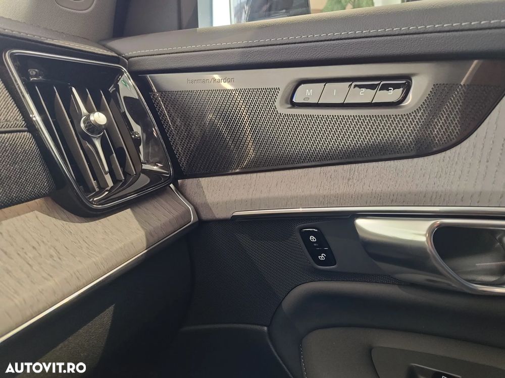 Volvo XC 90 B5 AWD MHEV Plus Bright - 13
