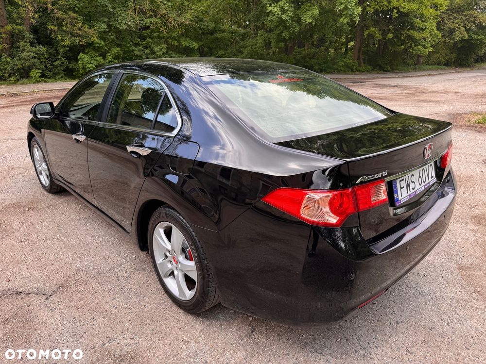Honda Accord 2.0 Elegance 50 Jahre Edition - 26