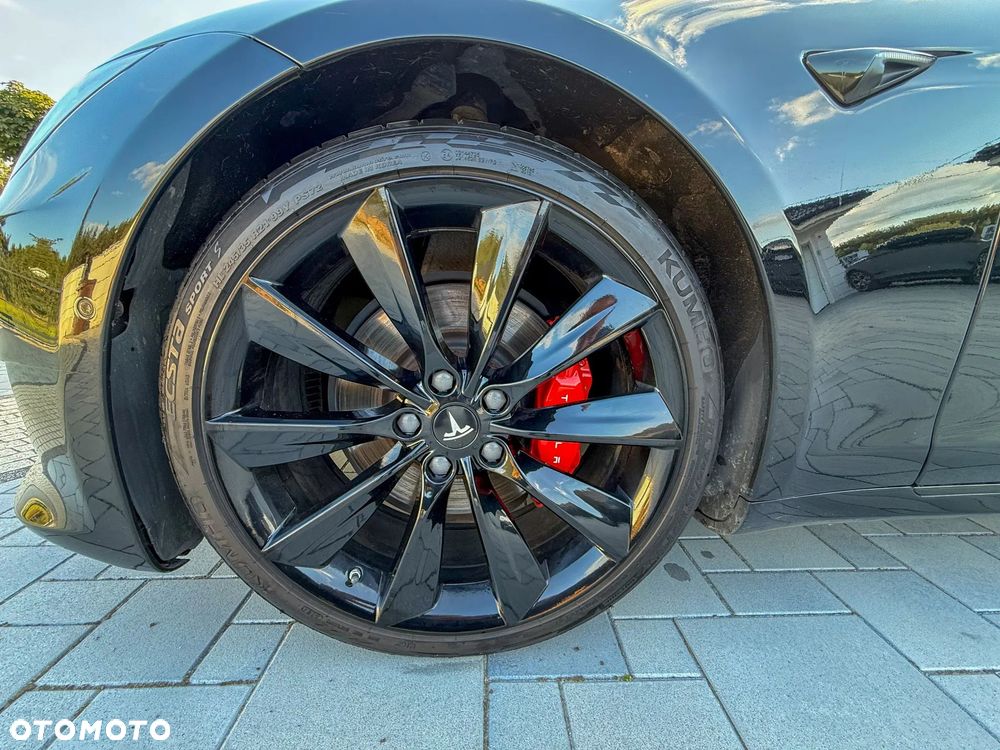 Tesla Model S Performance - 9