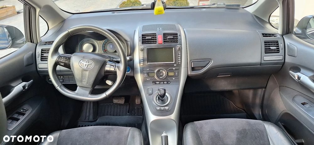 Toyota Auris - 24