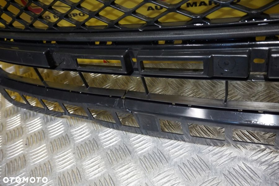 FORD EXPLORER 2020 - 2023 Atrapa Przód Grill LB5B-8200 USA - 4