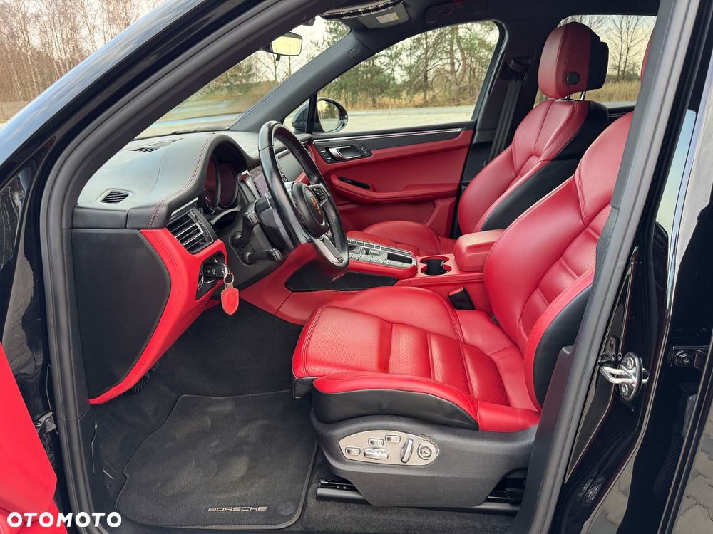 Porsche Macan - 29