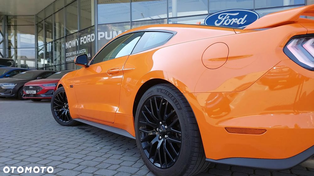 Ford Mustang 5.0 V8 GT - 4