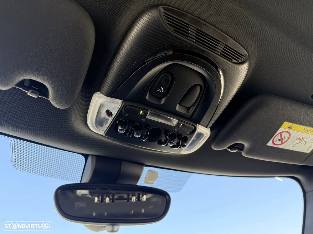 MINI 5 Portas Cooper Premium Plus JCW Auto - 56