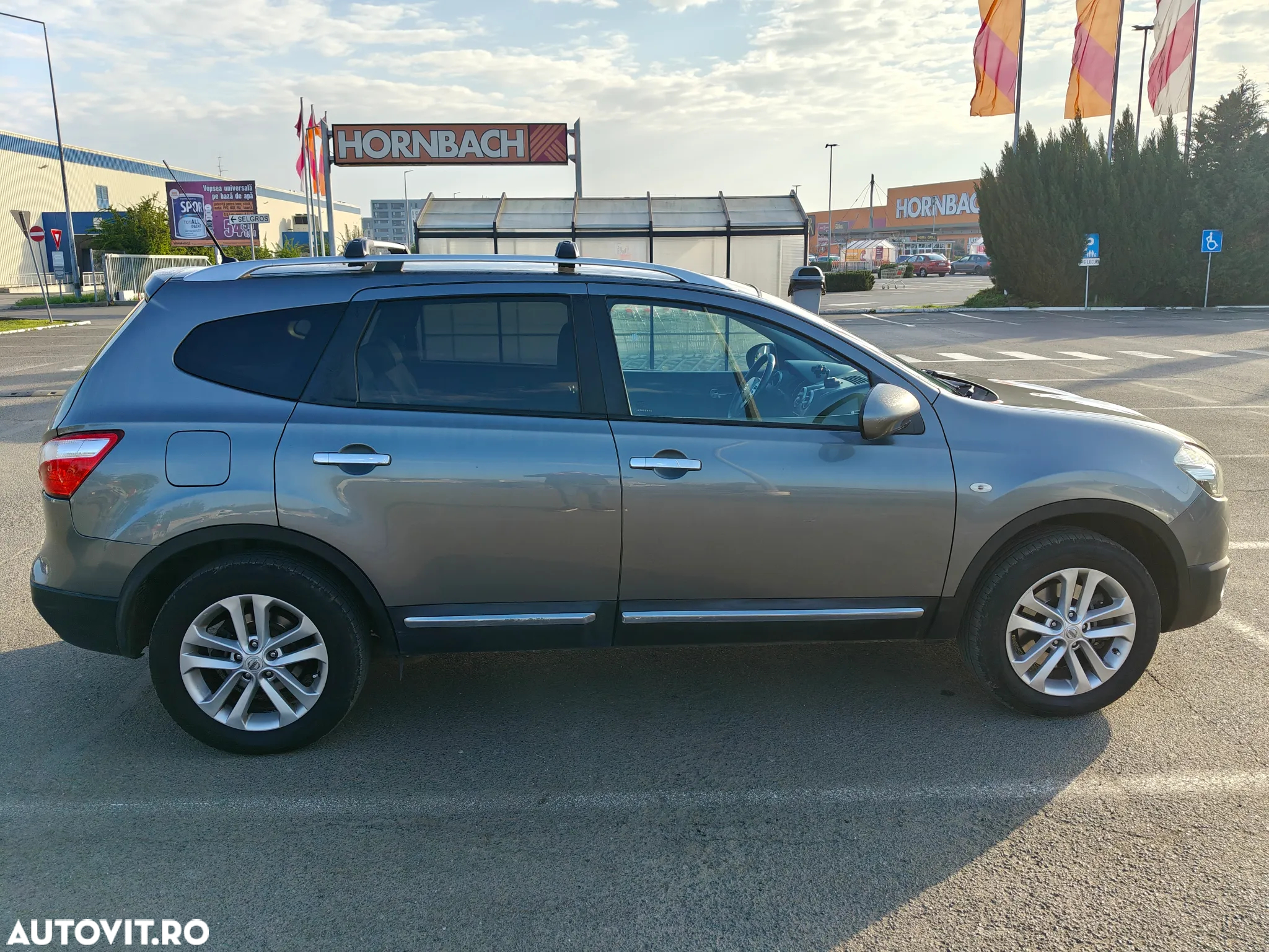 Nissan Qashqai+2 - 2