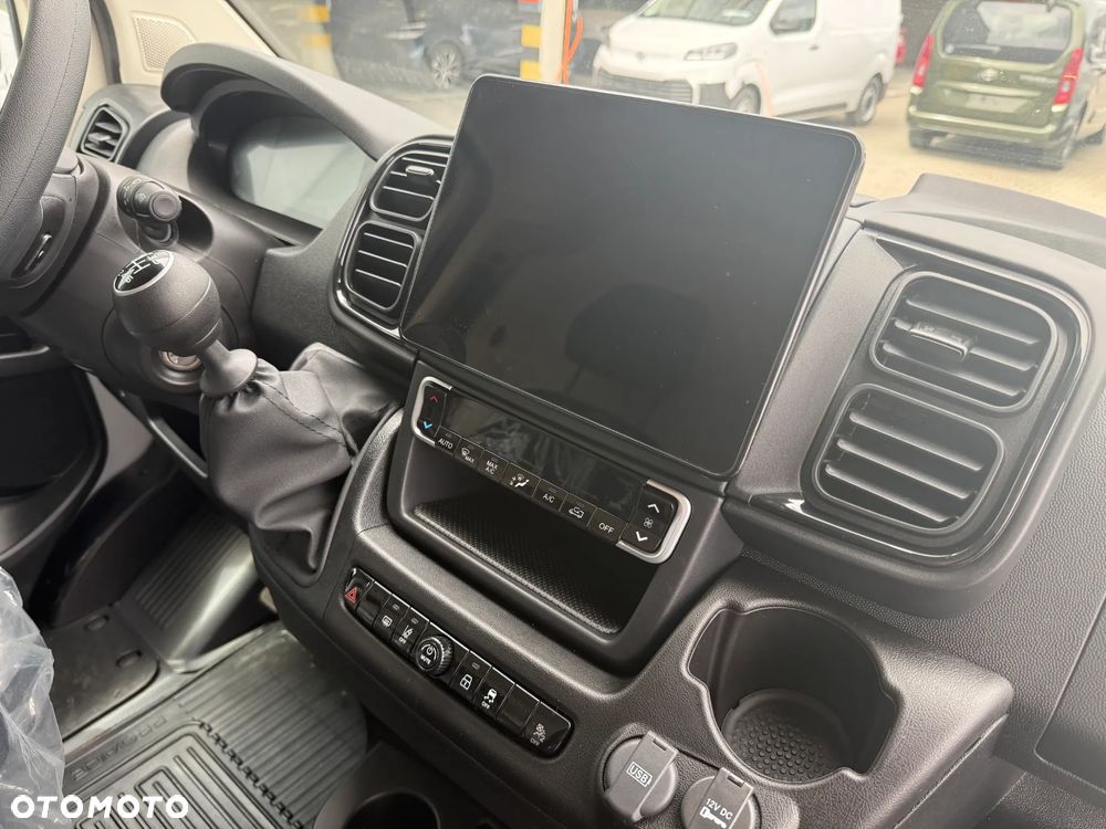 Toyota Proace MAX - 9
