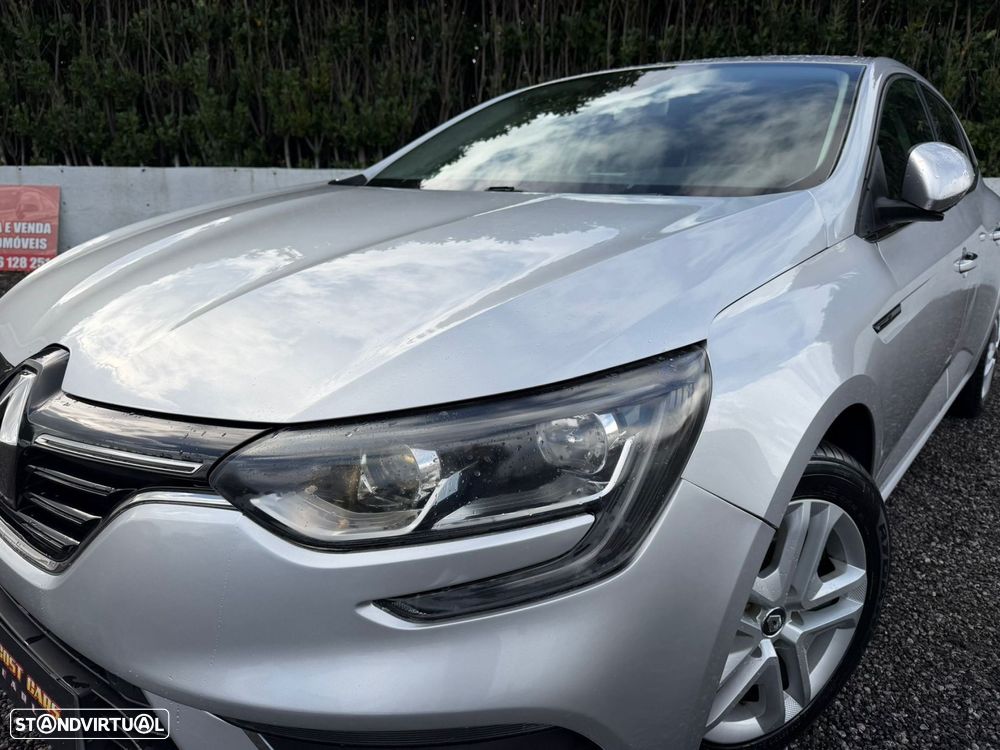 Renault Mégane 1.5 dCi Confort SS - 21