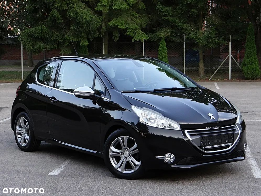 Peugeot 208 120 VTI Intuitive - 12