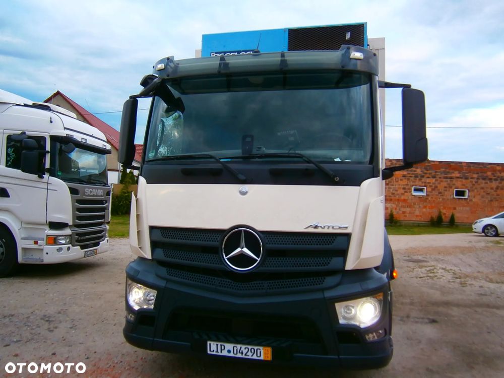 Mercedes-Benz Antos 25 360 Chłodnia dł 8,15 - 8