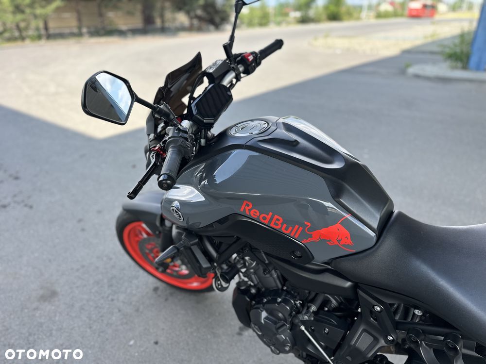 Yamaha MT - 30