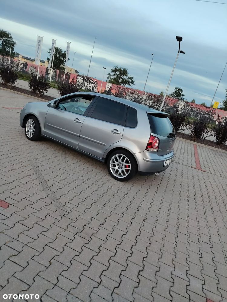 Volkswagen Polo - 11