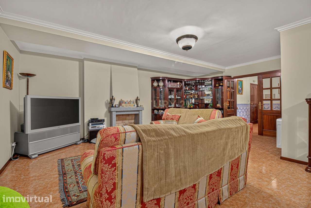 Fantástico APARTAMENTO T3 no #CENTRO de# BRAGANÇA!!!- AVENIDA SÁ CARNE - Grande imagem: 3/27