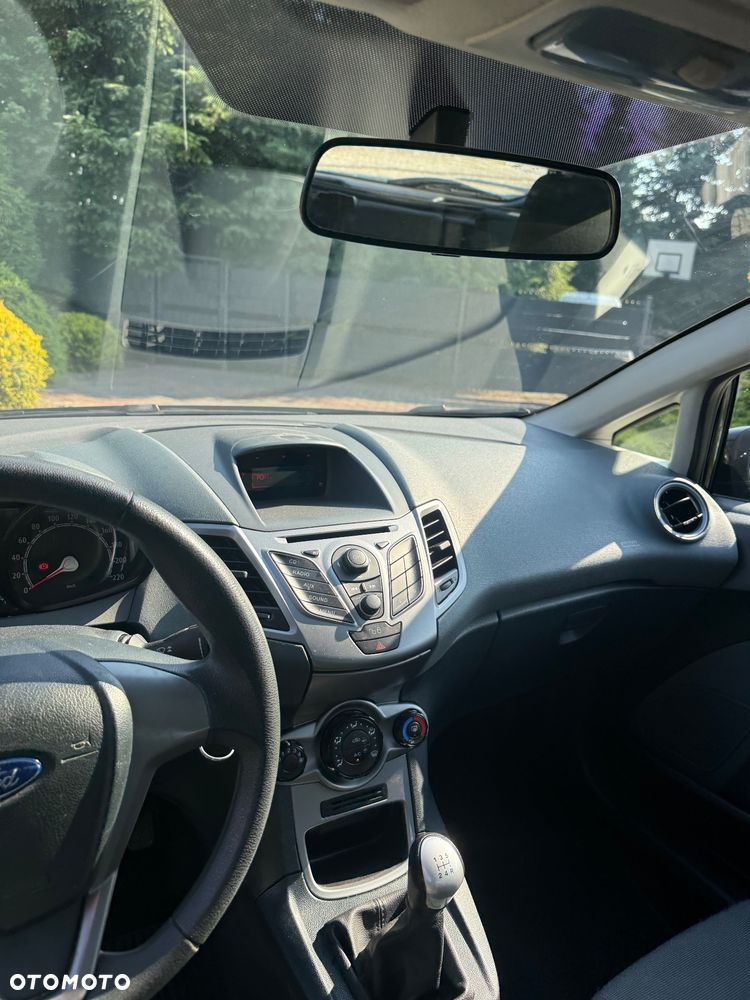 Ford Fiesta - 8