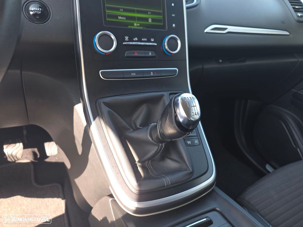 Renault Scénic 1.5 dCi Dynamique S - 29