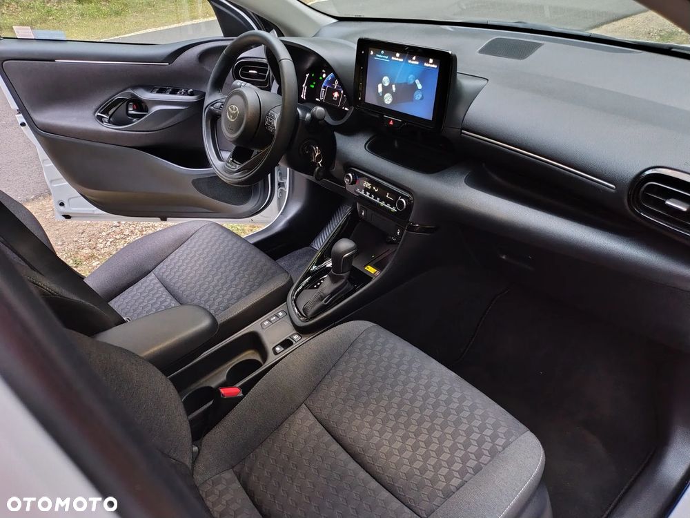 Toyota Yaris Hybrid 1.5 Style - 12