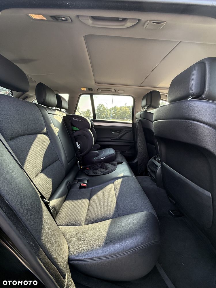BMW Seria 5 530d xDrive - 4
