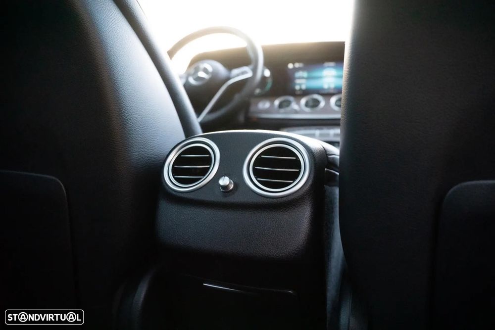 Mercedes-Benz E 300 de 9G-TRONIC AMG Line - 36