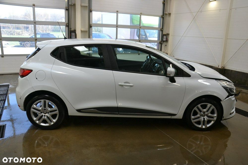 Renault Clio - 8