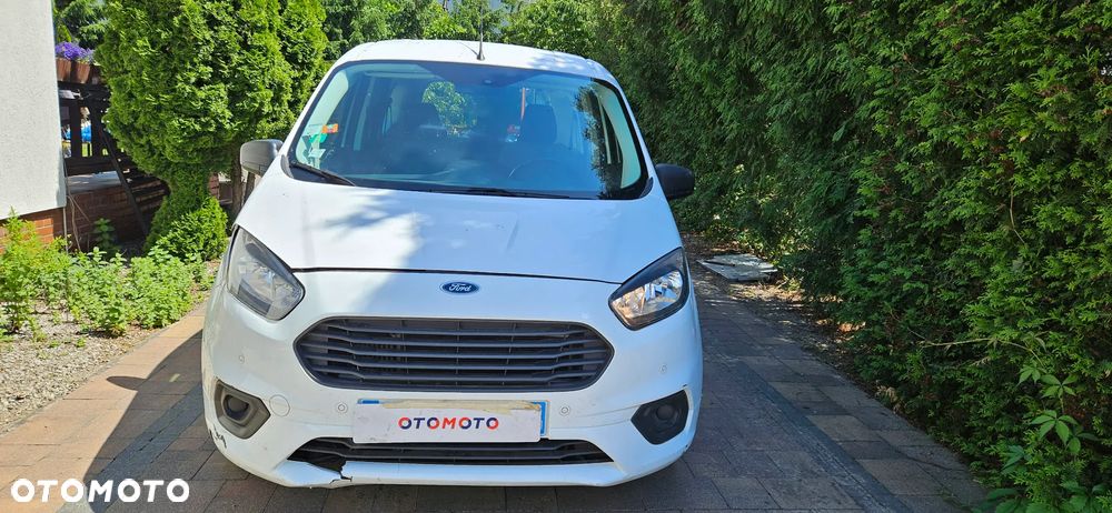 Ford Courier - 6