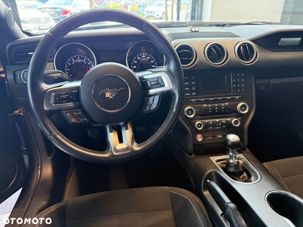 Ford Mustang - 15