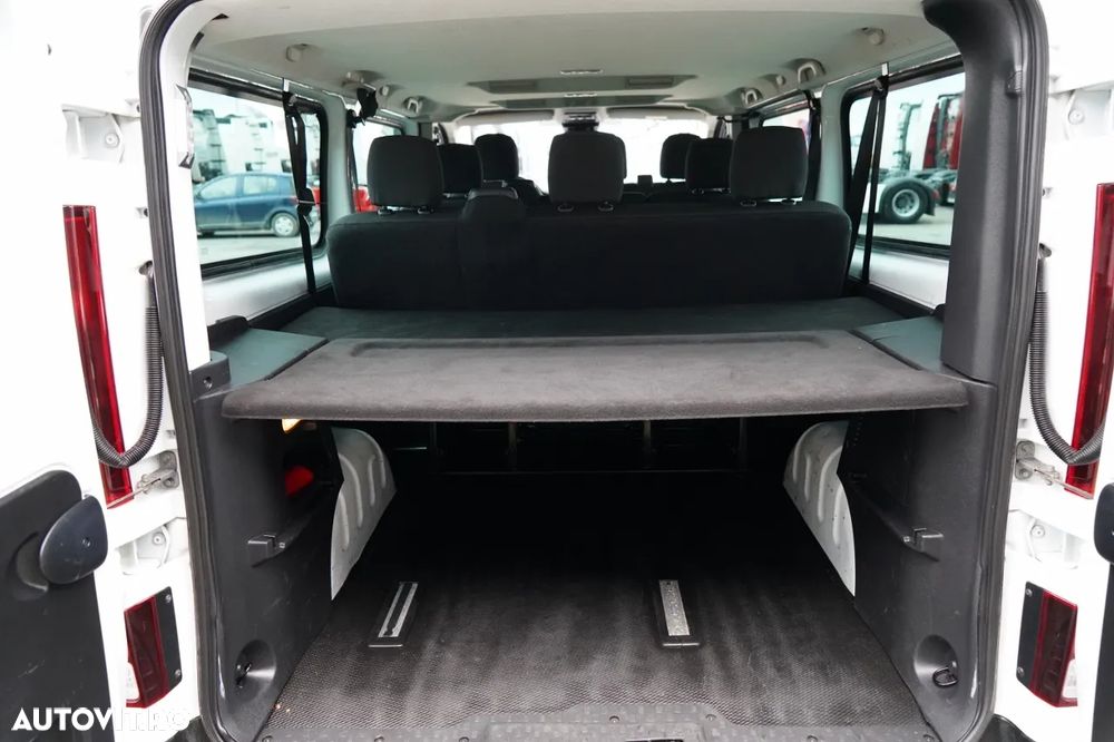 Renault TRAFIC III / AUTOBUS / 9 LOCURI / PRIMUL PROPRIETAR / DEALER POLONESE / 2022 / - 38