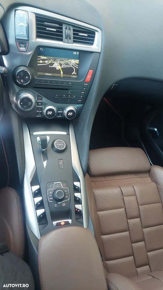Citroën DS5 Hybrid4 EGS6 Business - 17