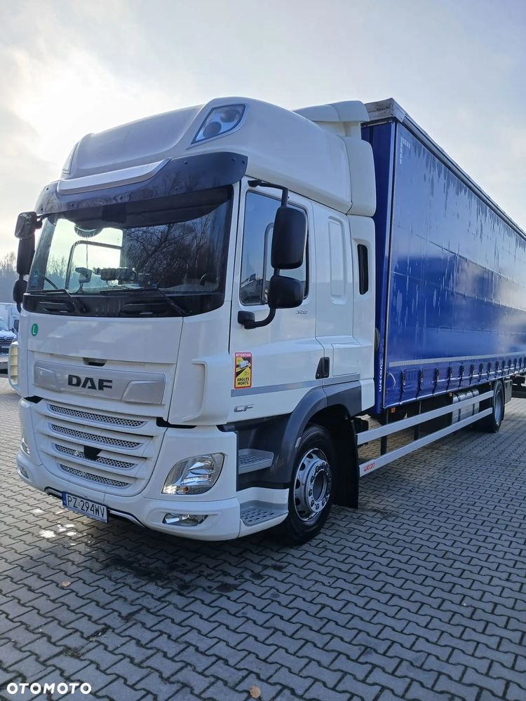 DAF CF 320 - 2
