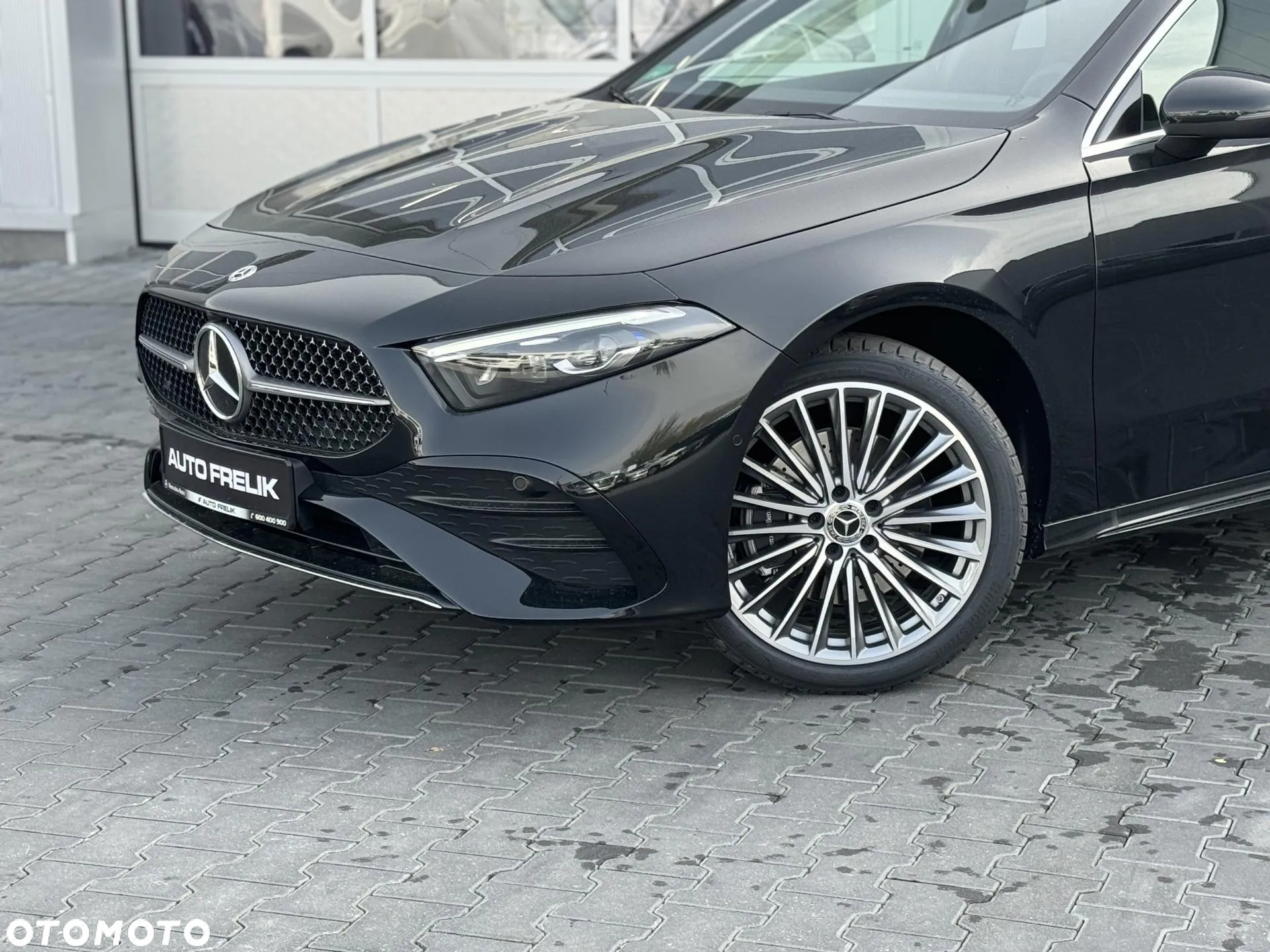 Mercedes-Benz Klasa A 250 e PHEV AMG Line 8G-DCT - 3