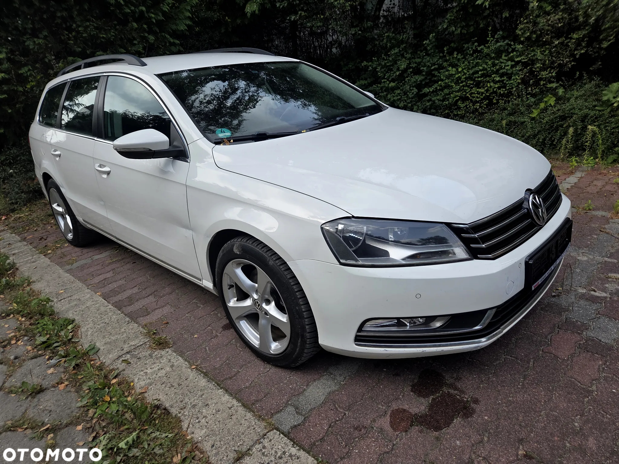 Volkswagen Passat - 4