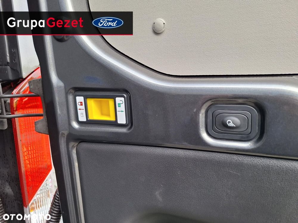 Ford Transit - 13
