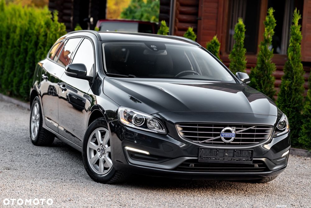 Volvo V60 D4 AWD Geartronic Momentum - 3