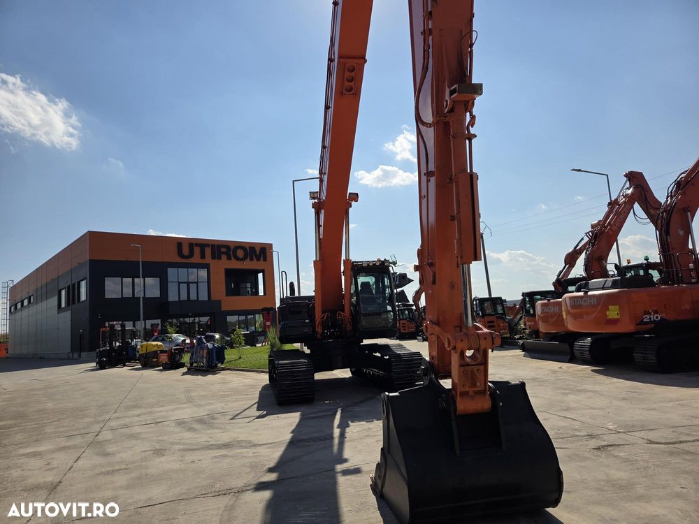 Hitachi ZX350LC, 8.053h, 40 tone, lung brate 20m, ad sapare 18m, cupa 1mc, contragreutate, senile late, consum mediu 25l/h, AC, protectie cabina, 3 pompe hidr Hitachi, revizie hidr efectuata, PROMOTIE 109.900 EUR+Tva - 9